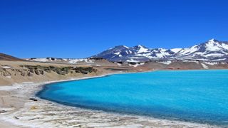 Nevado Ojos del Salado, Argentina-Chile border