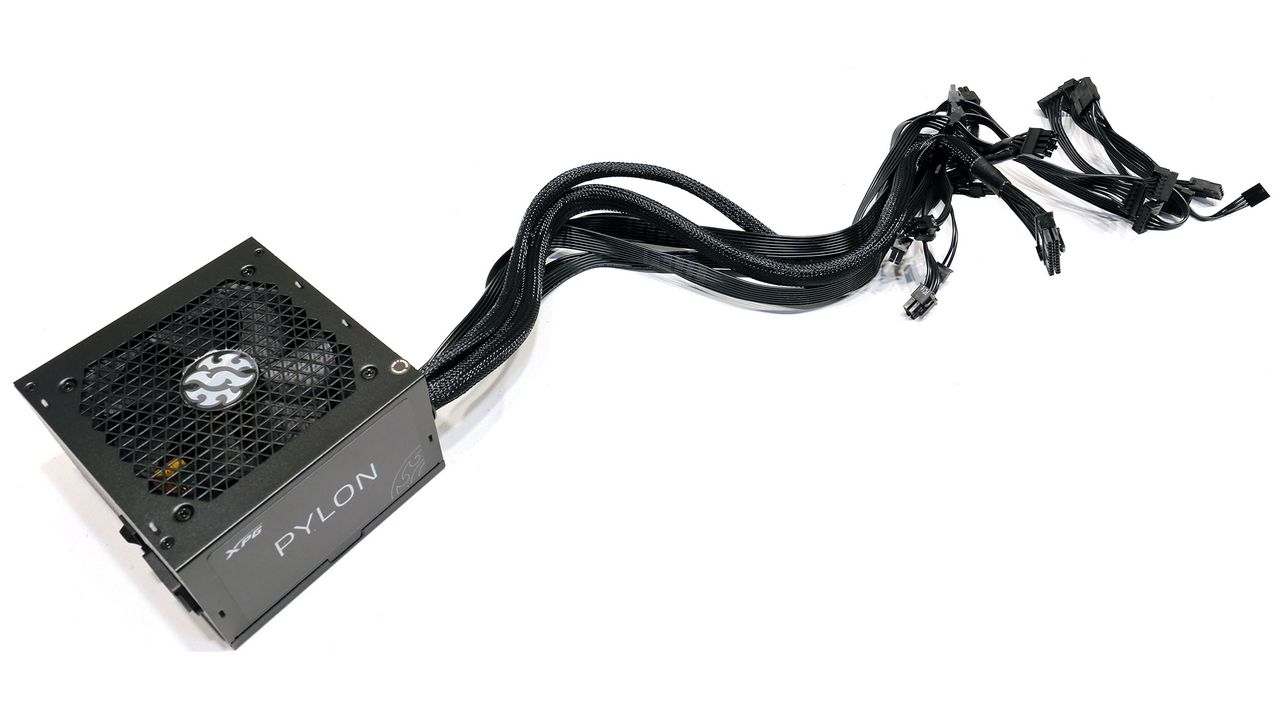 XPG Pylon 650