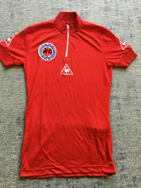 Check out the red 'hot-spot sprints' jersey on eBay here