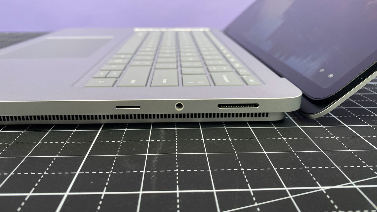 Microsoft Surface Laptop Studio 2