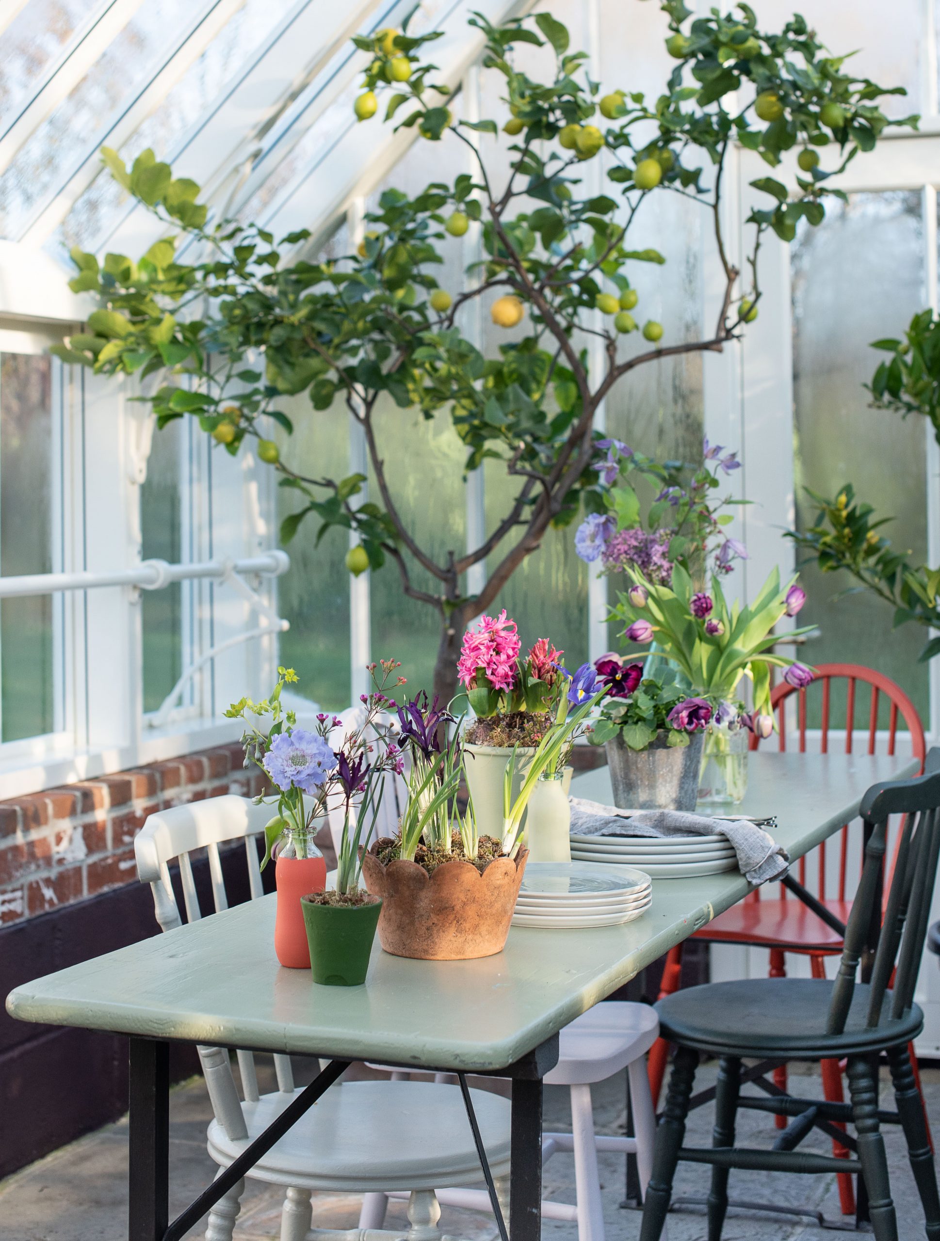 M&L paints in spring colours