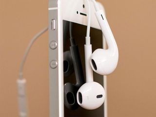 EarPods on iPhone