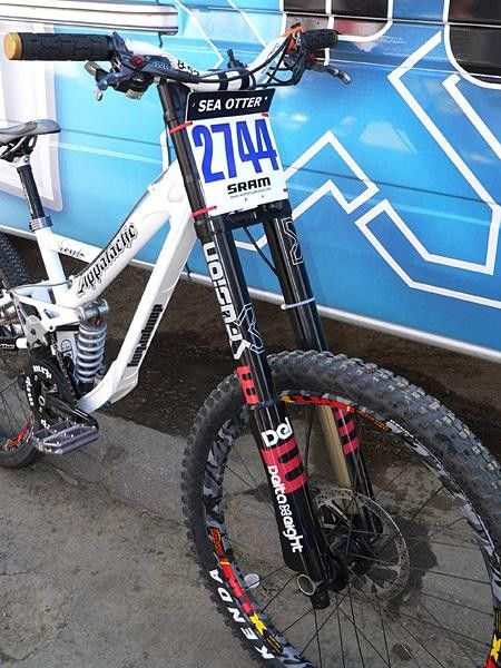 X-Fusion showed its Delta 8 downhill fork