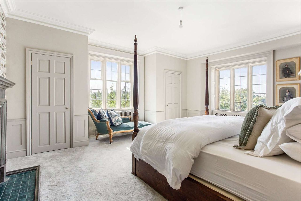 Property for Sale - Stanley Park near Stroud