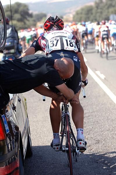 Marcus Ljungqvist (CSC) gets some mechanical help
