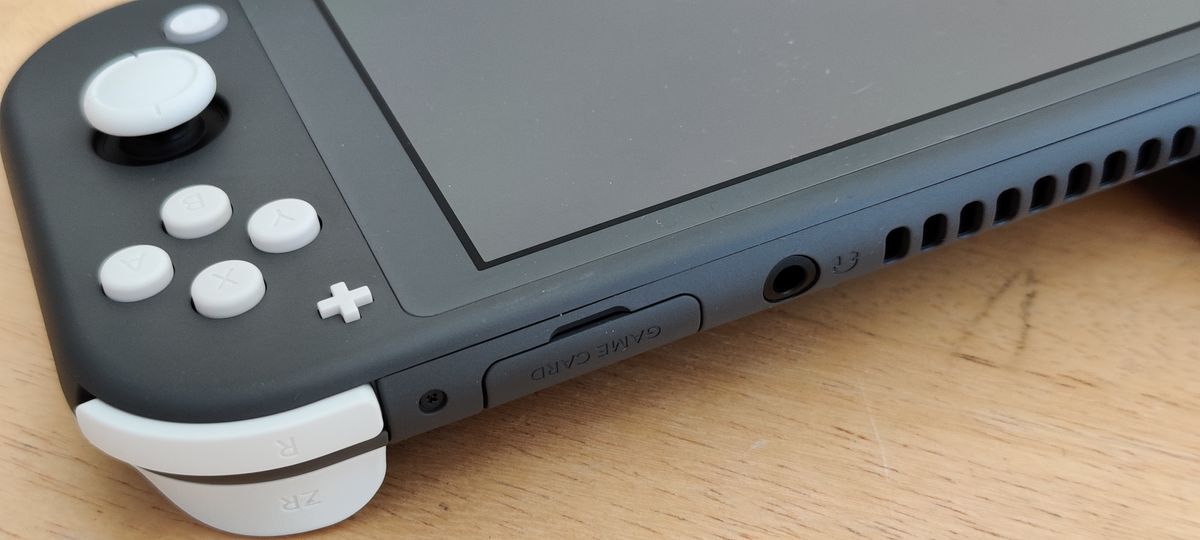do you need a sd card for nintendo switch lite