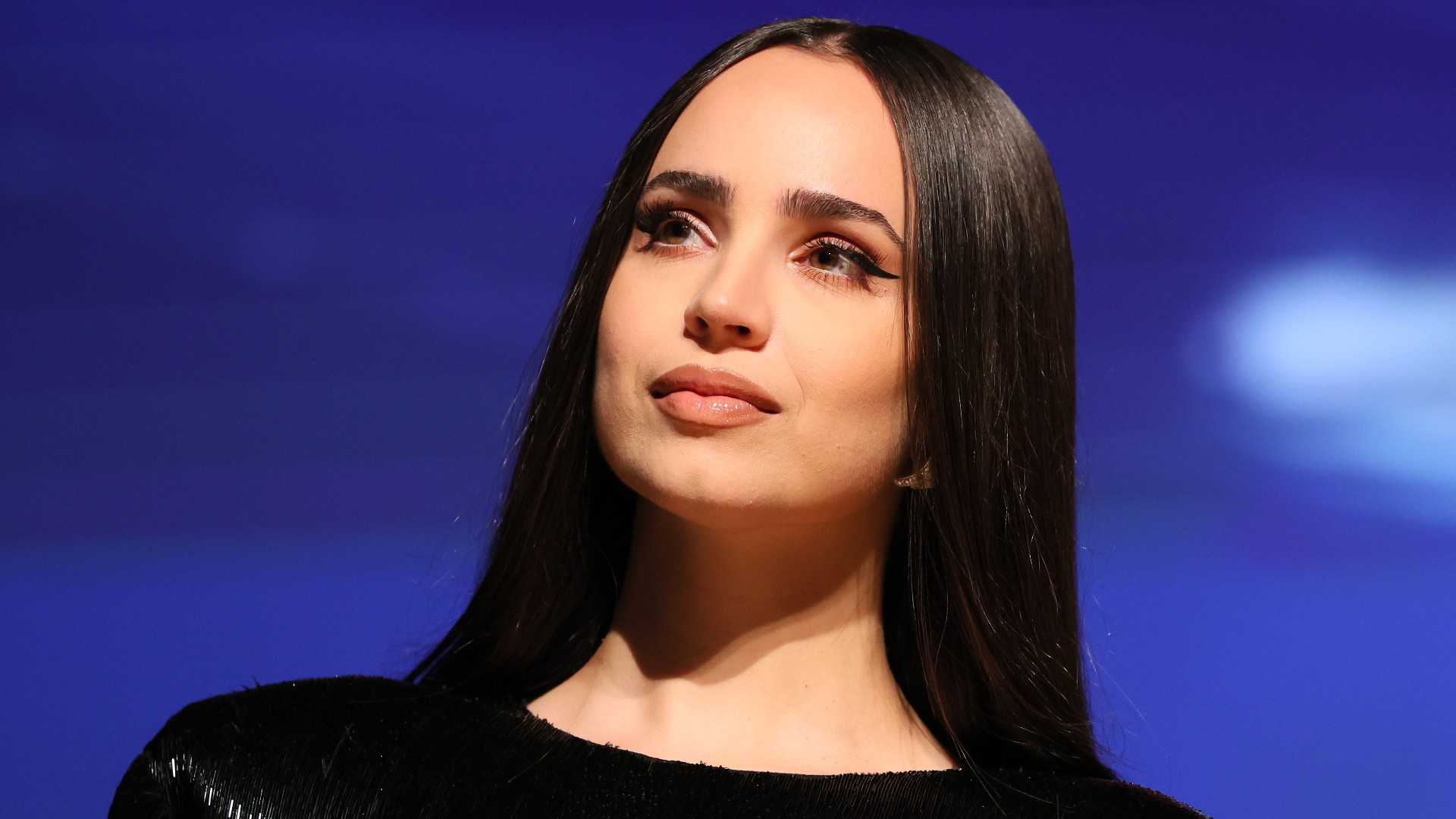 a close up photo of actress sofia carson
