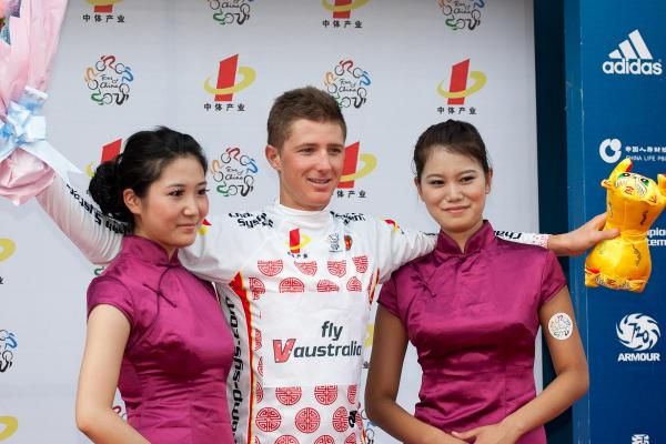 David Tanner (Fly V Australia) continues to lead the mountains classification.