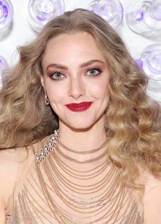 Amanda Seyfried attends The 2023 Met Gala Celebrating "Karl Lagerfeld: A Line Of Beauty" at The Metropolitan Museum of Art on May 01, 2023 in New York City