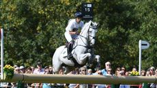 AWAY-CRUISING_LRBHT_PN18_87870_228226891_334444831.jpg
