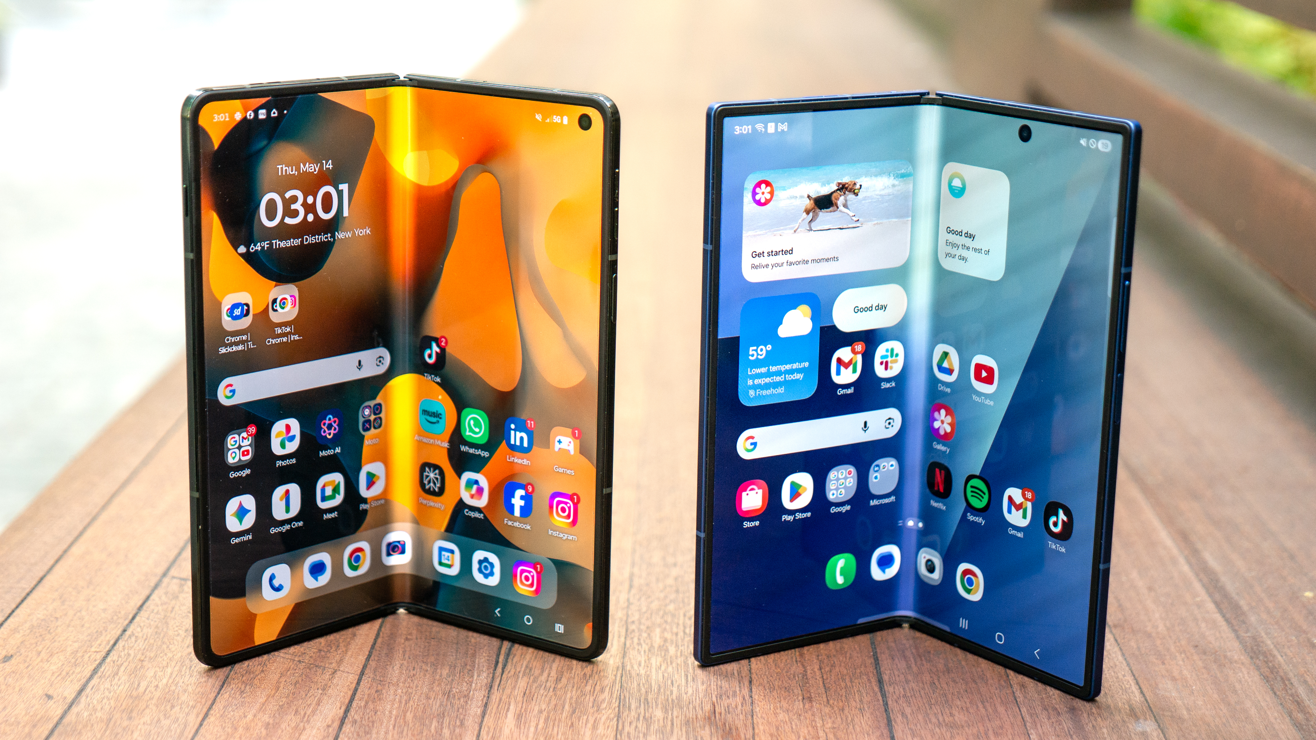 Razr Fold vs Galaxy Z Fold 7.