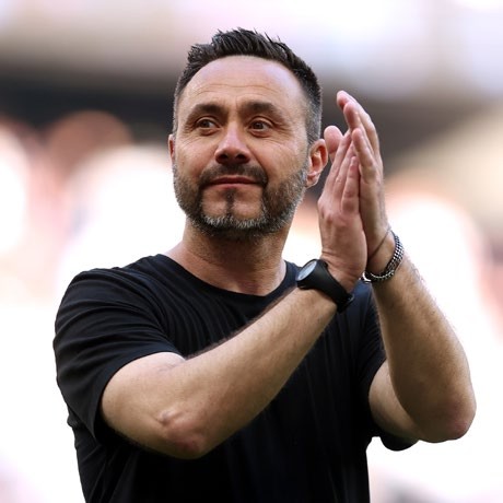 Roberto De Zerbi, Manager of Tottenham Hotspur, applauds the fans. (Photo by Alex Pantling/Getty Images)