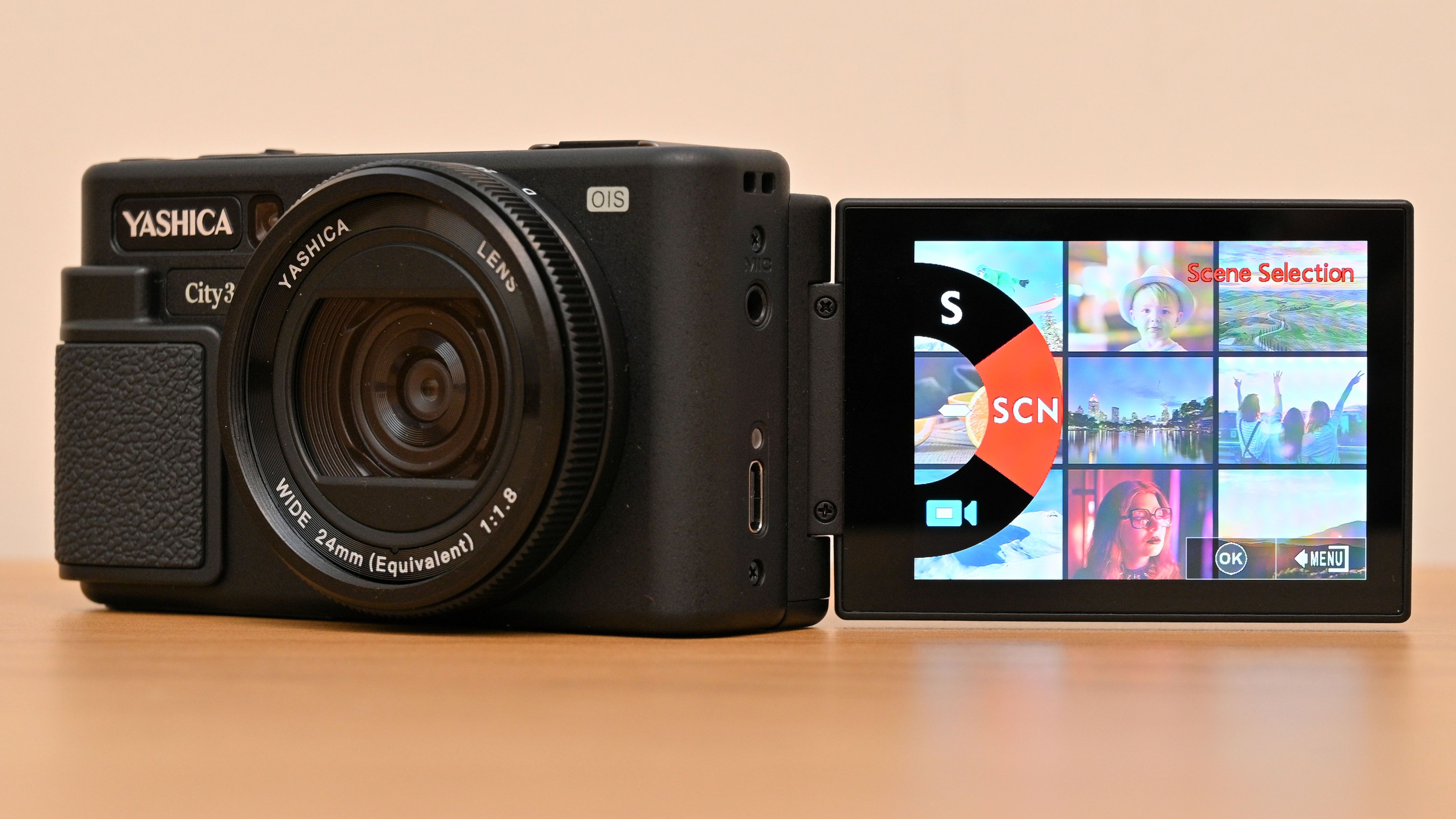 Yashica City 300 product shot