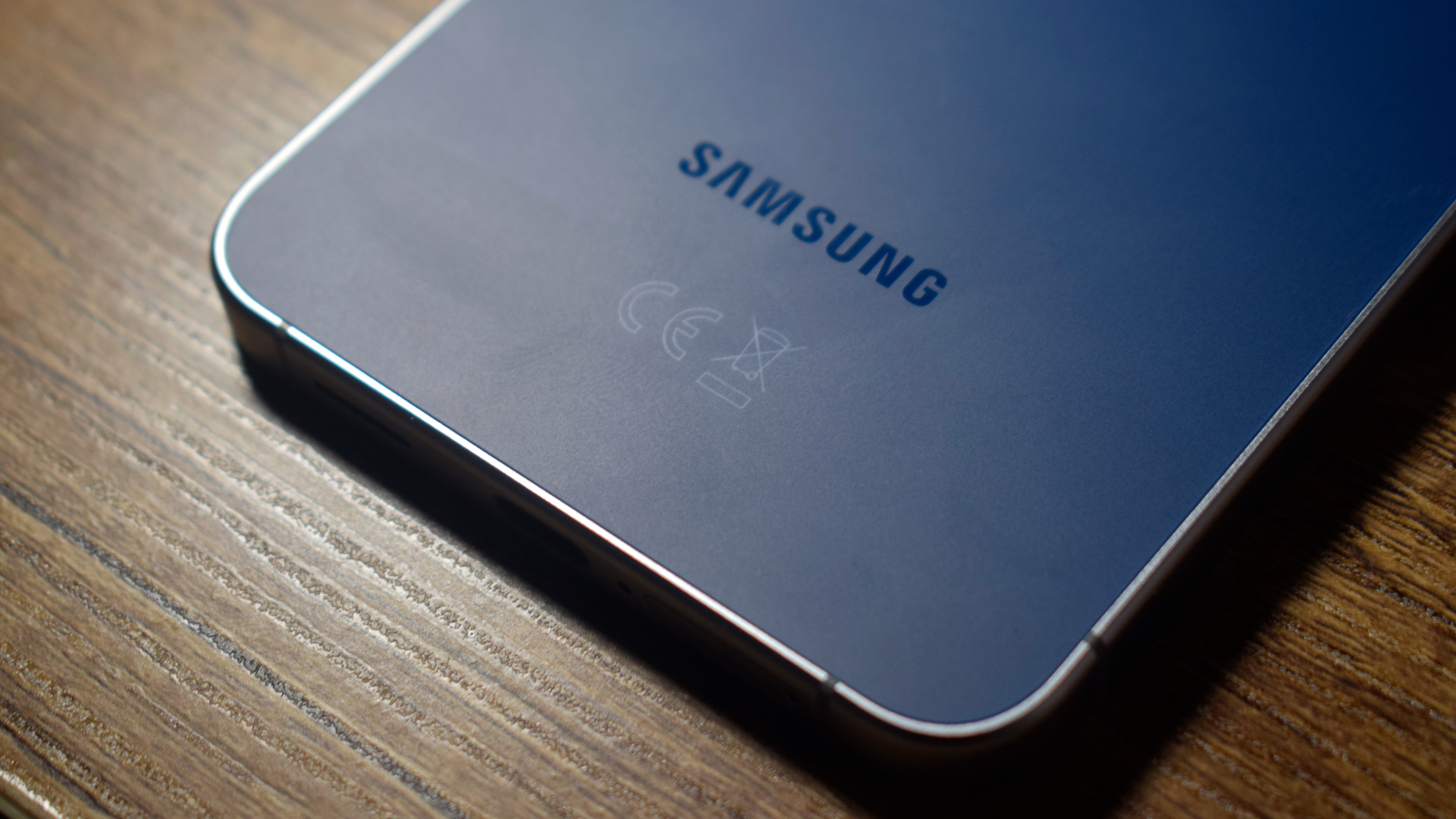 The Samsung Galaxy S25 FE 