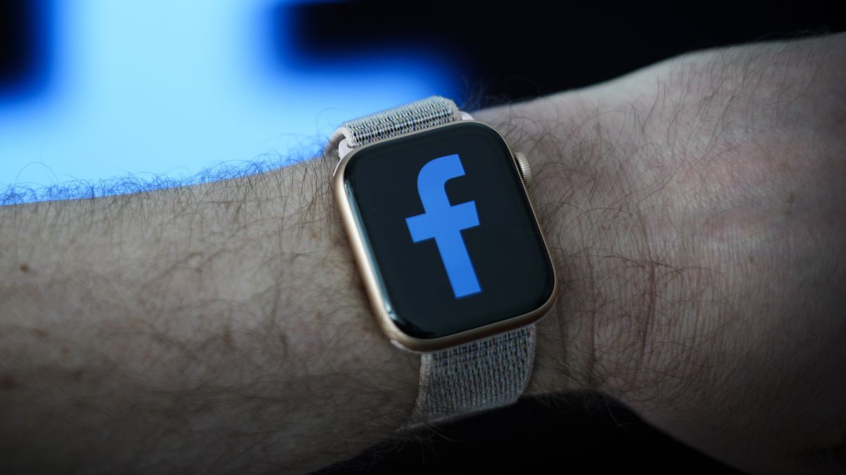 Facebook smartwatch reportedly launching in 2022 with LTE and cameras