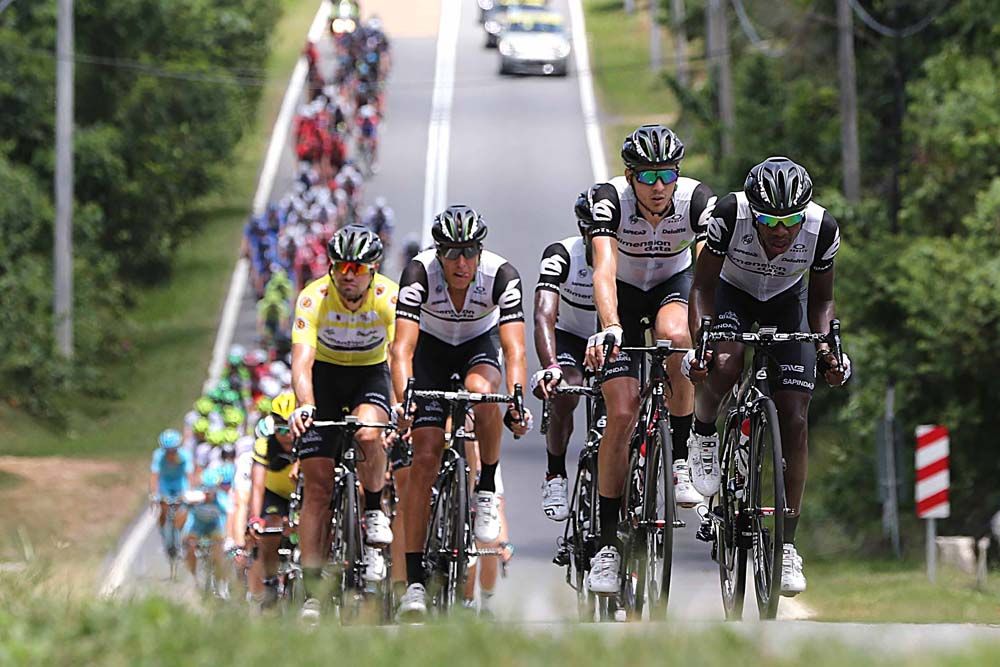 As race leaders Dimension Data had the responsibility of leading the peloton