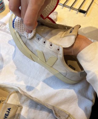 How to clean canvas sneakers