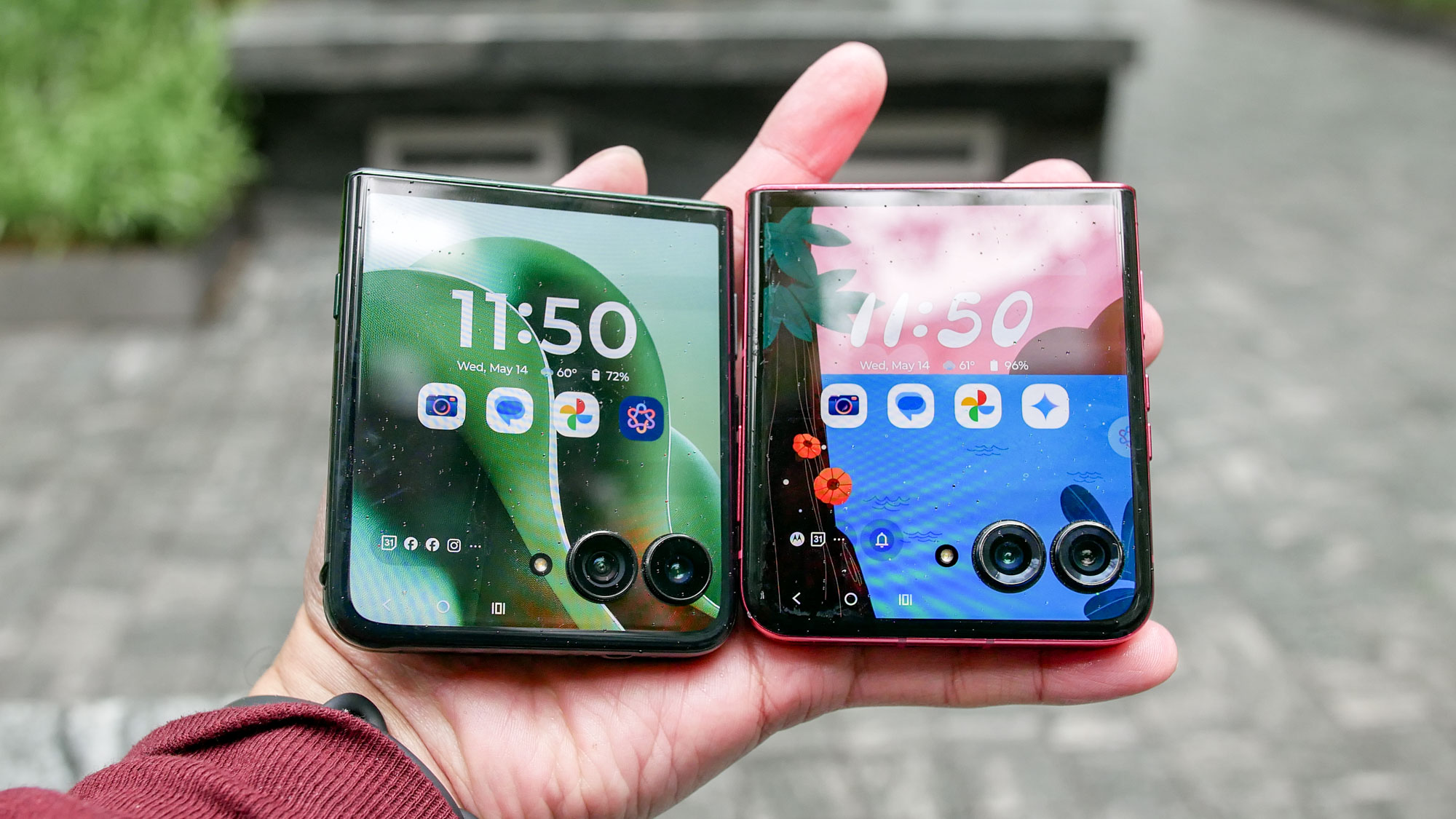 Razr Ultra 2025 vs Razr Plus 2024.