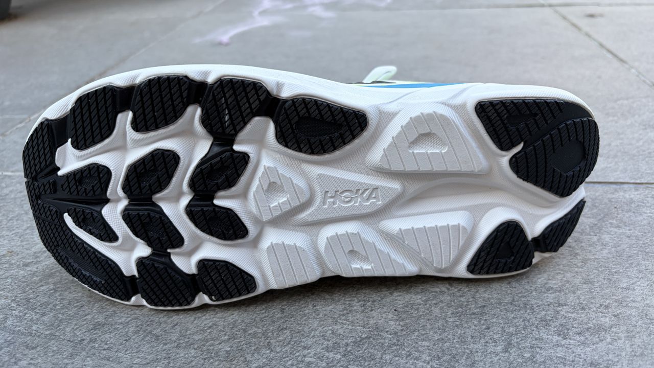 Hoka Clifton 11