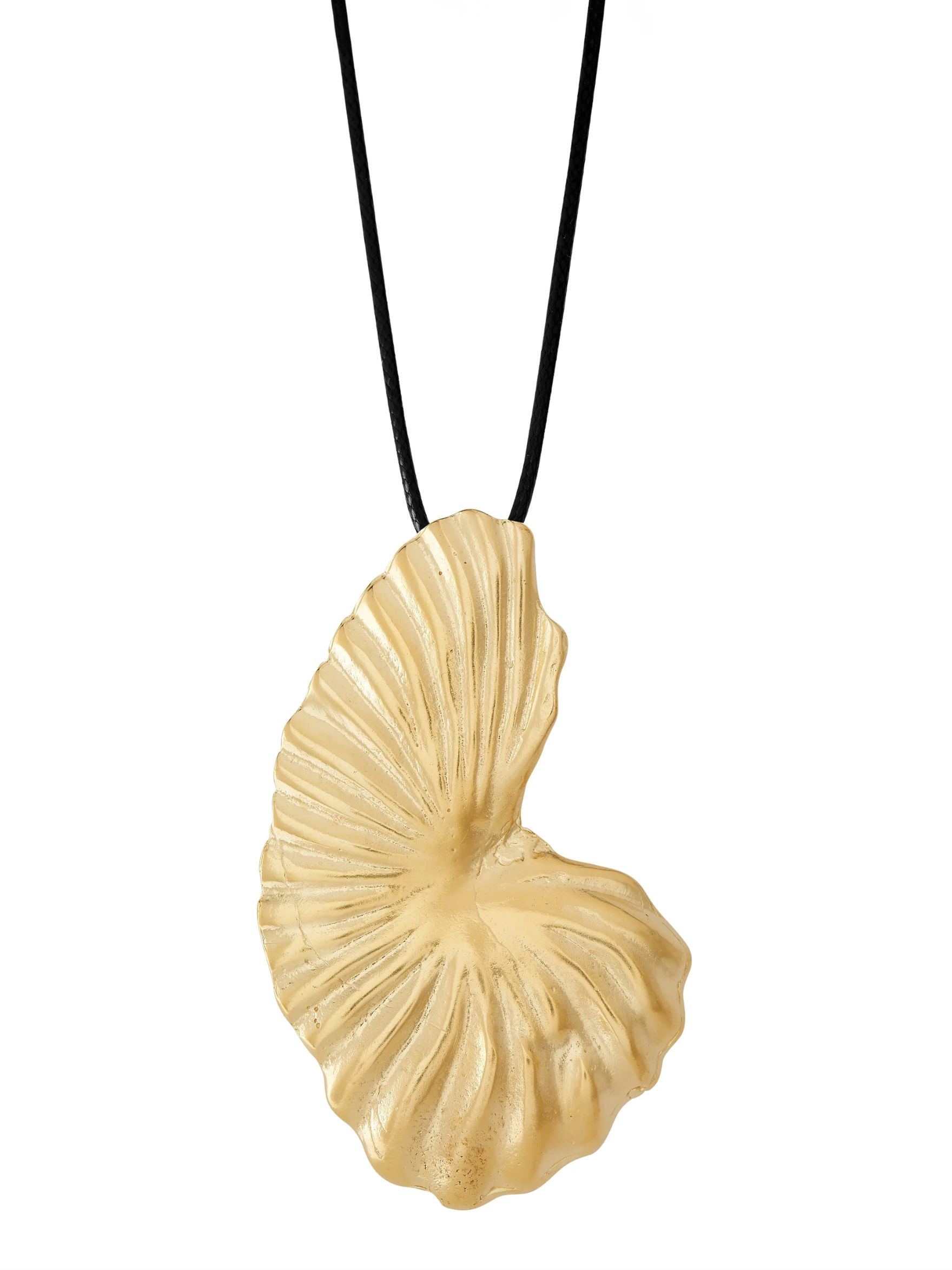 Birth of Venus Pendant