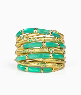 Green and gold bracelet forms of gold twists