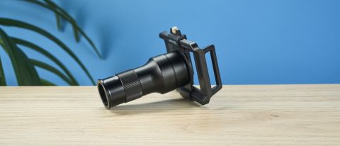 An Apexel TM6 TeleMacro lens for smartphones