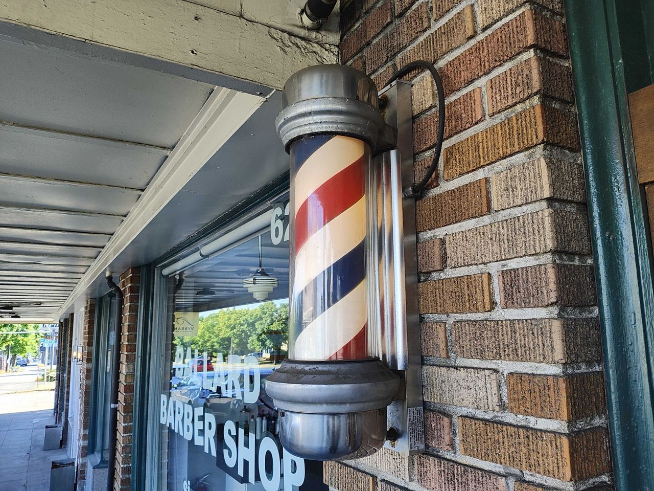 Barbershop fixture