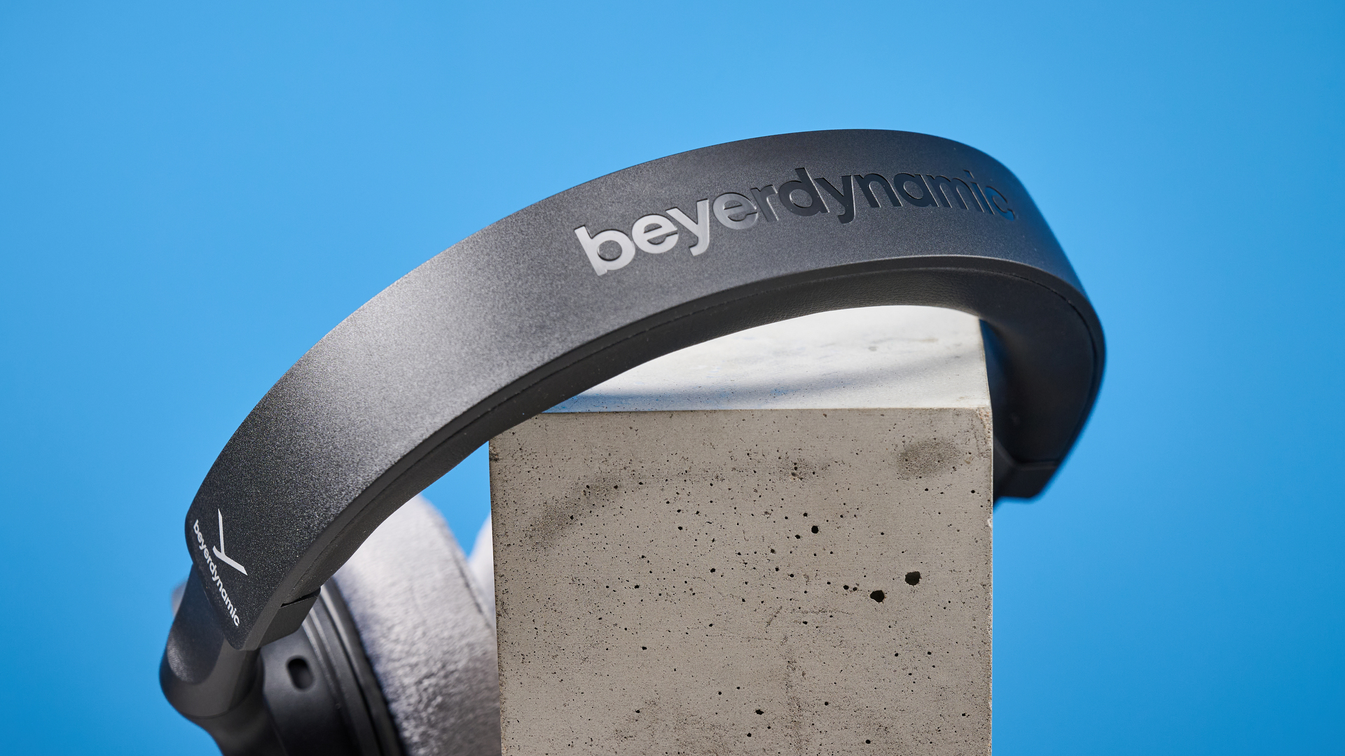 Beyerdynamic DT 270 Pros photographed in a blue background