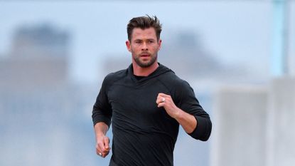 Chris Hemsworth, star of Thor 4, doing a workout