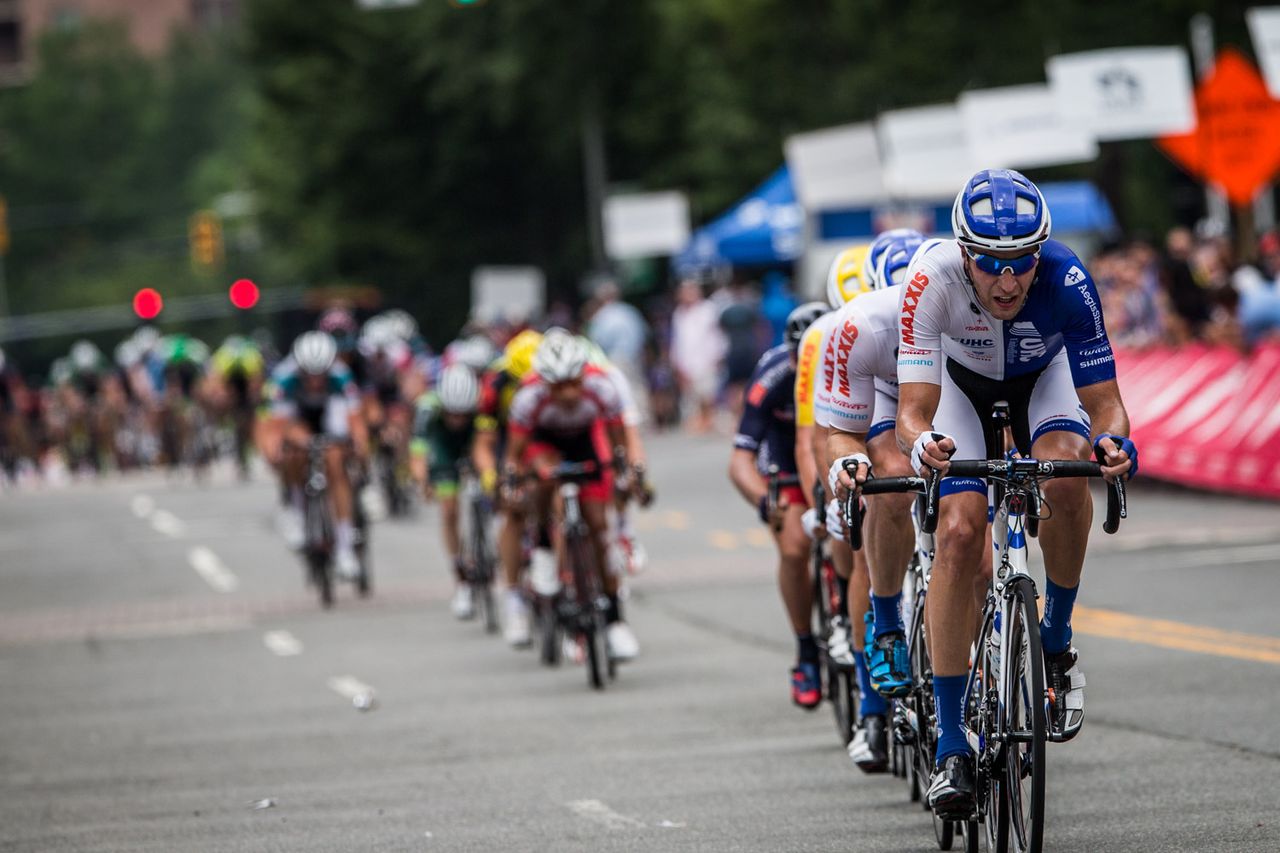 Adrian Hegyvary (UnitedHealthcare) pulls on the front to split the field