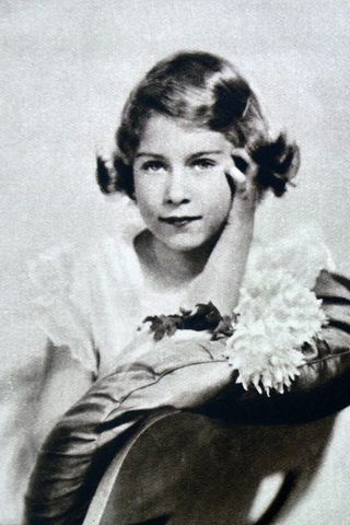 Princess Margaret posting for an official photo in 1934