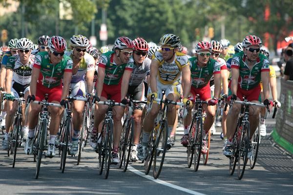 The men's field mostly just talked for the first couple of laps.