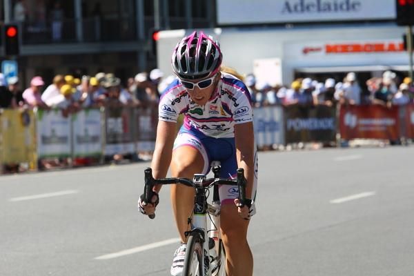 Taryn Heather (SASI) broke away on her own for a couple of laps