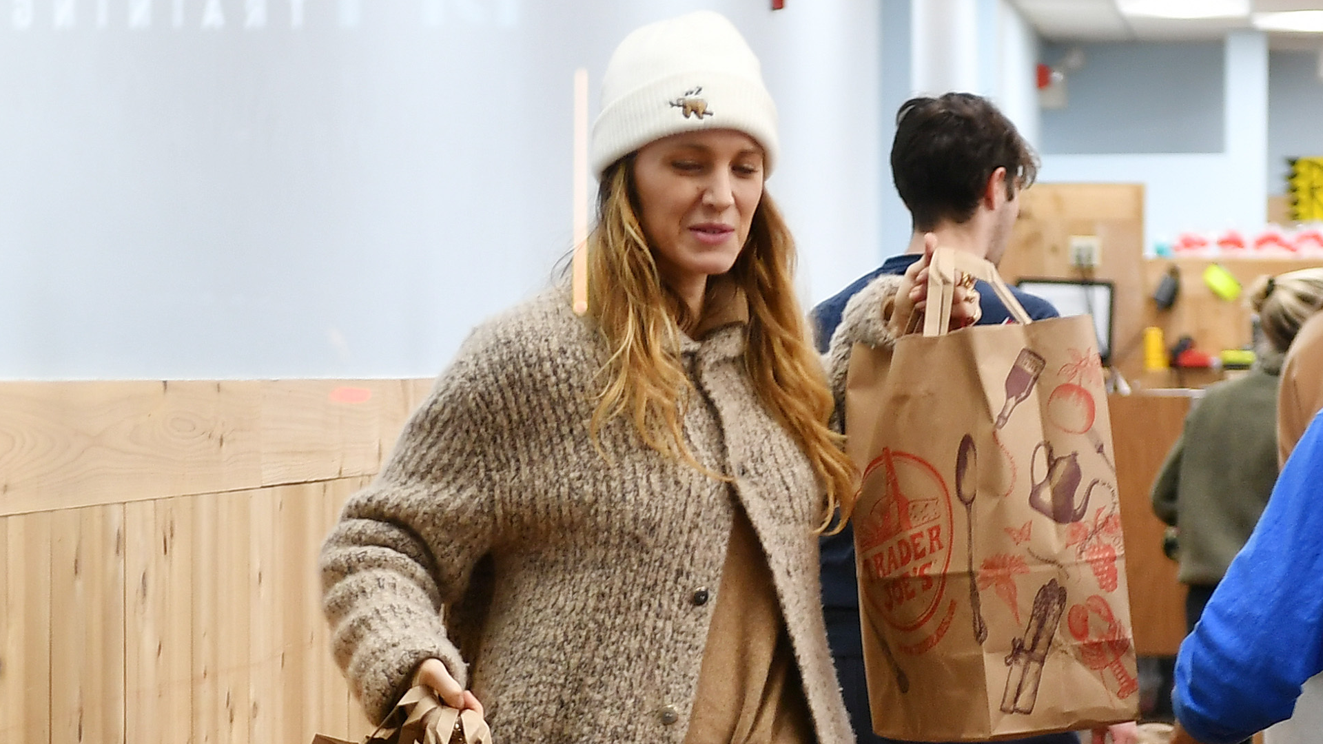 Blake Lively was spotted at Trader Joe&#039;s wearing patchwork jeans as her grocery shopping outfit