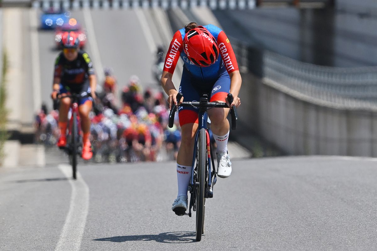 Marta Jaskulska launches a solo move in pursuit of the breakaway