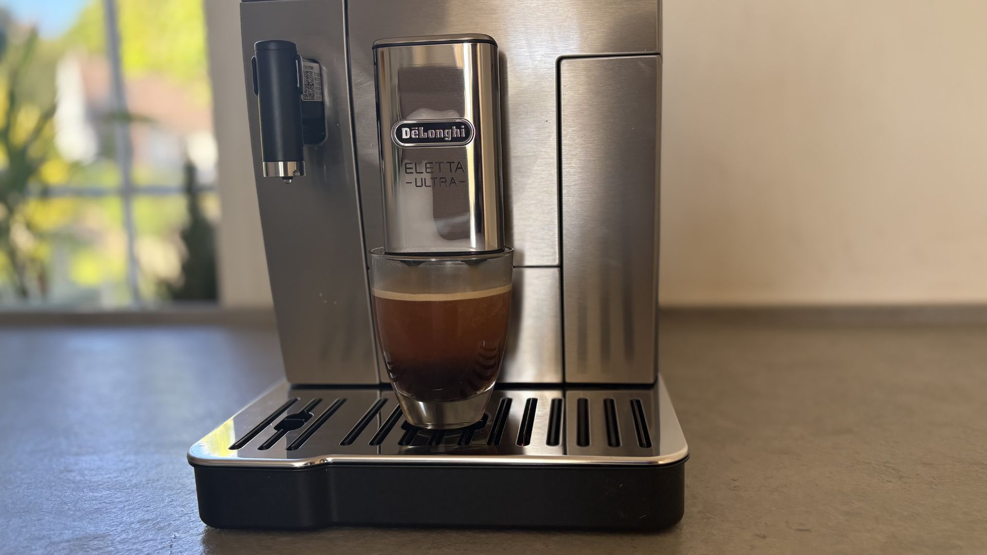 Testing the De'Longhi Eletta Ultra Coffee Machine