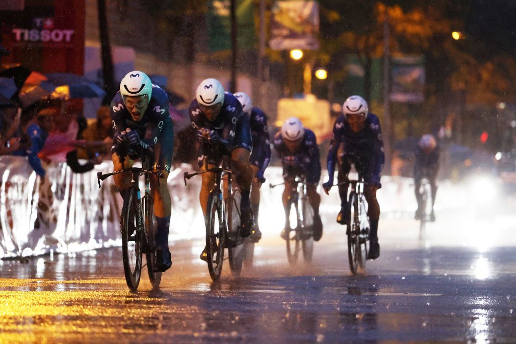 BARCELONA SPAIN AUGUST 26 Enric Mas of Spain Imanol Erviti of Spain Oier Lazkano Lopez of Spain Einer Augusto Rubio Reyes of Colombia Ivan Garcia Cortina of Spain Nelson Oliveira of Portugal Ruben Guerreiro of Portugal Jorge Arcas of Spain and Movistar Team sprint during the 78th Tour of Spain 2023 Stage 1 a 148km team time trial stage from Barcelona to Barcelona UCIWT on August 26 2023 in Barcelona Spain Photo by Alexander HassensteinGetty Images