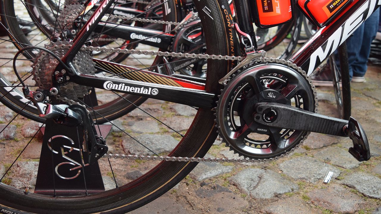 Interestingly, Nibali opted for a mechanical Shimano Dura-Ace drivetrain