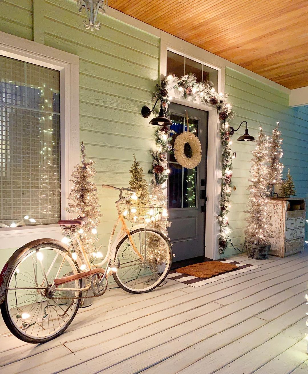 Christmas light ideas: 25 ways to make a home sparkle | Homes and Gardens