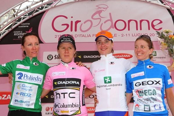 Maglia Rosa, stage winner, Ina Yoko Teutenberg (HTC - Columbia Women) with Martine Bras (Gauss Rdz Ormu), Marianne Vos (Netherlands) and Tatiana Guderzo (Team Valdarno).