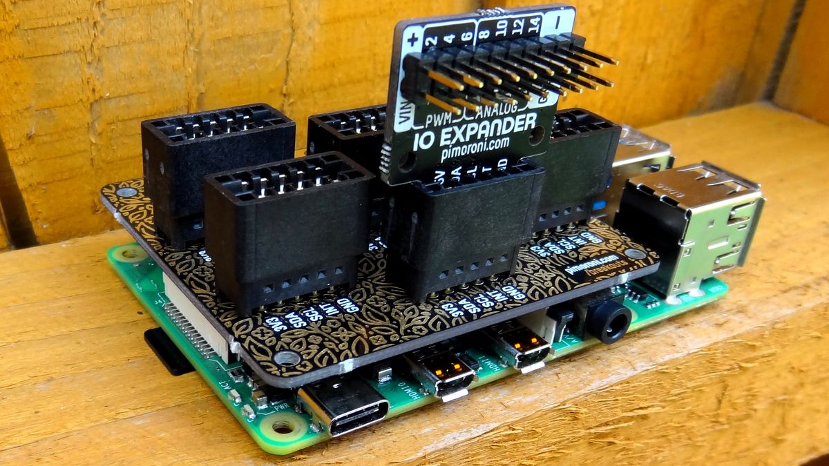 Pimoroni IO Expander Review: ADC and 14 GPIO Pins for Your Pi | Tom's ...