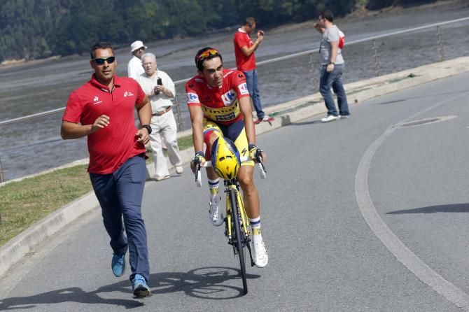 Alberto Contador rides to sign on at the Vuelta a Espa&ntilde;a.