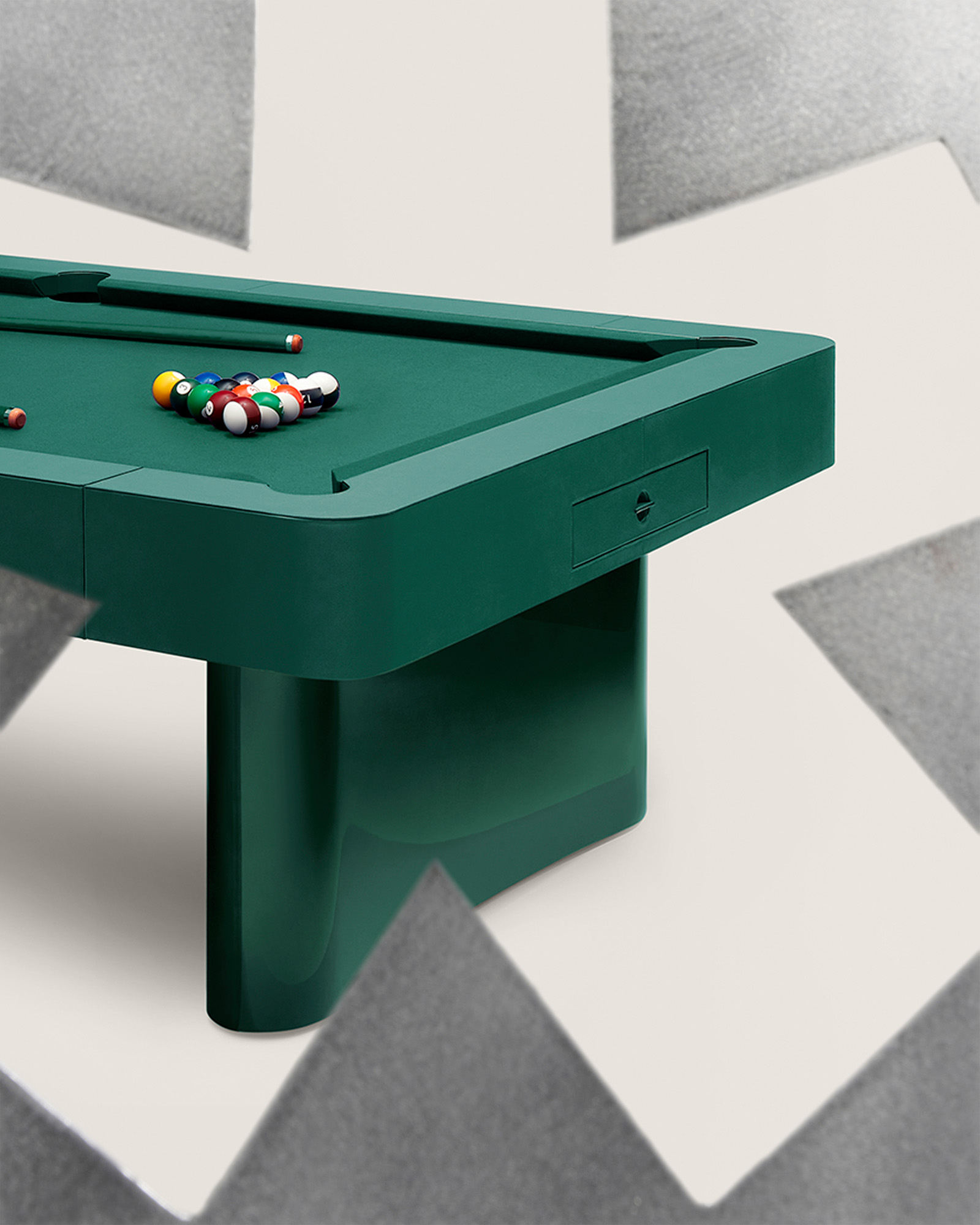 Green Herm&amp;egrave;s pool table