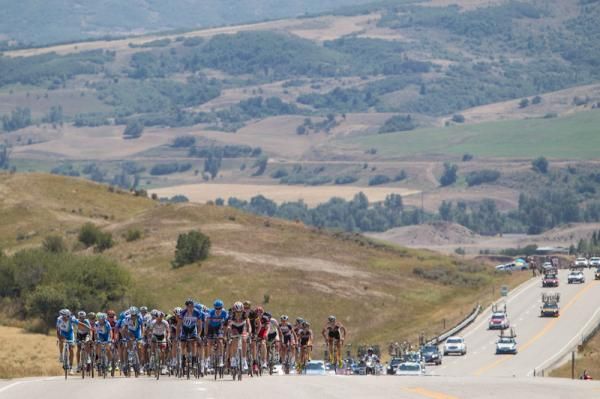 The main field rolls up out of the last feed zone.
