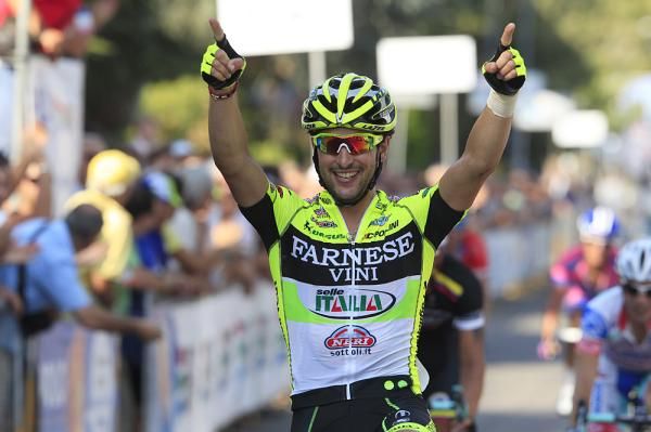 Oscar Gatto (Farnese Vini) wins the Giro del Veneto 2012