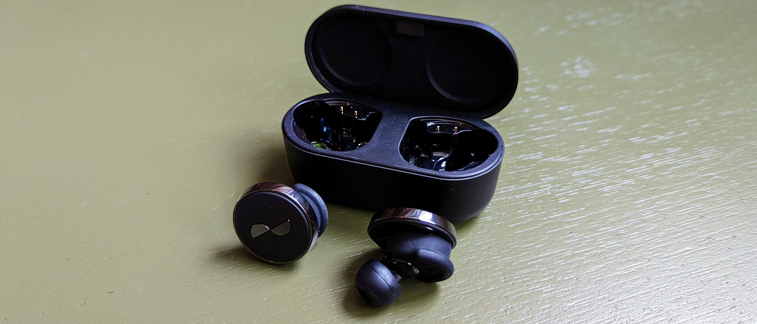 新品未開封　Nura nuratrue pro　NR-TWSPRO Nura NuraTrue Pro – Tech Reviews