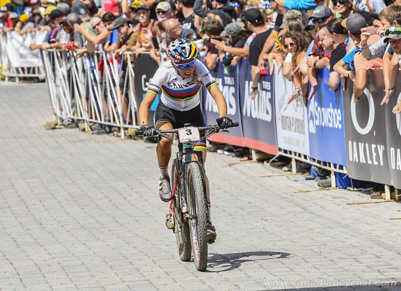 Pauline Ferrand Prevot (Fra) Canyon Factory Team chases