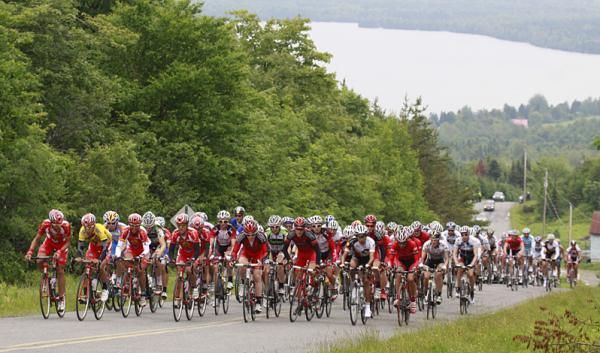 The peloton reaches the top of one of stage three's main sections.