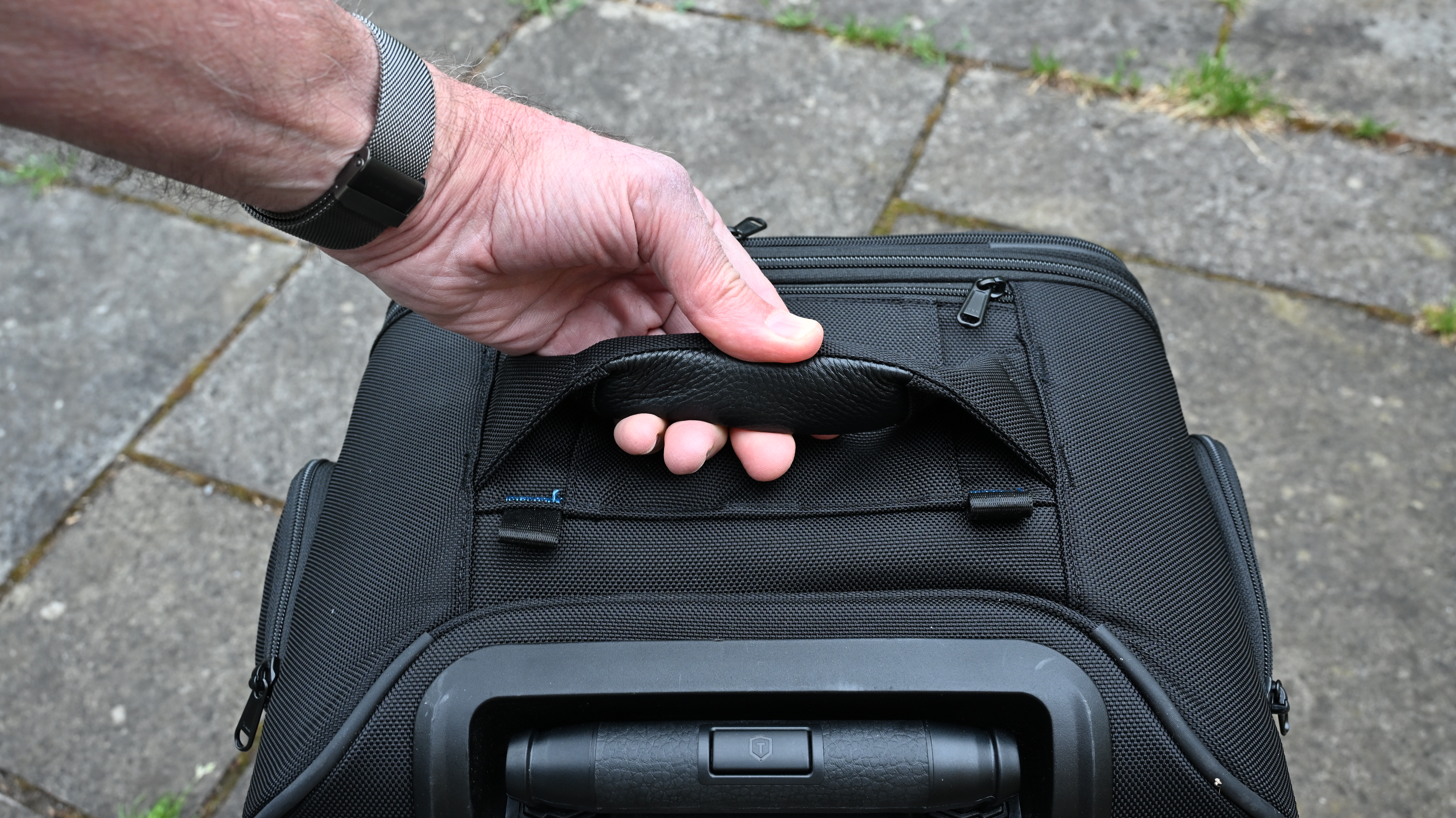 Tenba Roadie v2 Spinner 21 Air Case product image