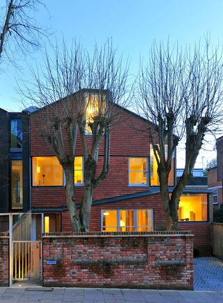 Netherhall Gardens House by Woollacott Gilmartin Architects
